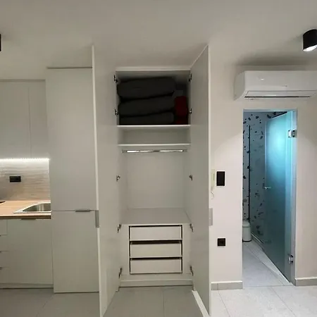 Seaview By Agora Flats